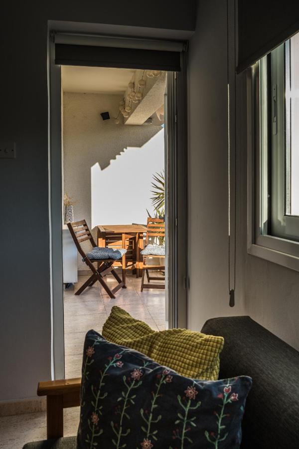 Anemomylos Guesthouse Paralímni Kültér fotó